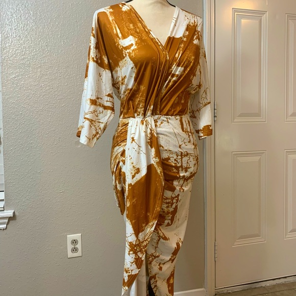Golden brown and white dress - Picture 3 of 5